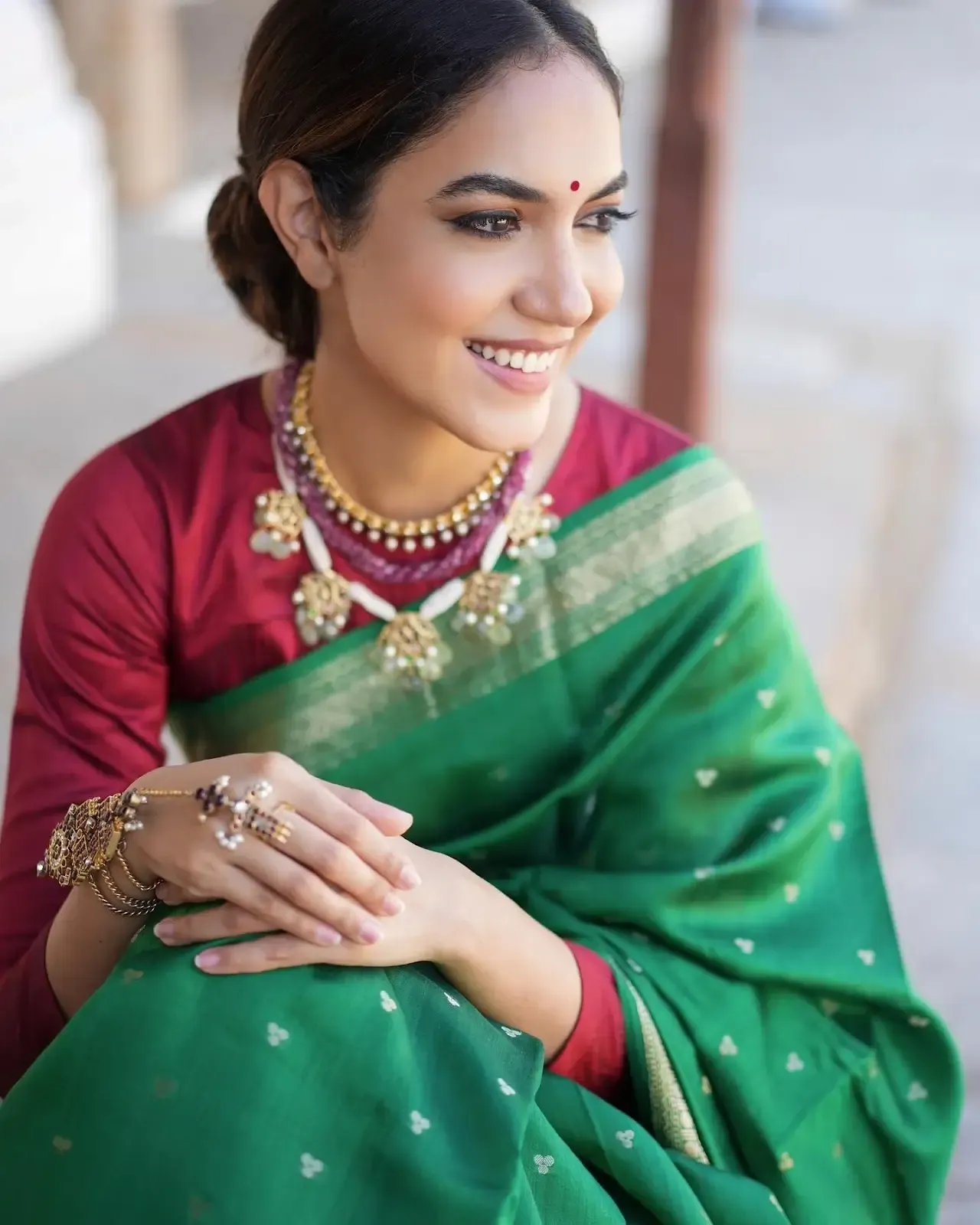 SOUTH INDIAN ACTRESS RITU VARMA IN TRADITIONAL GREEN SAREE 2